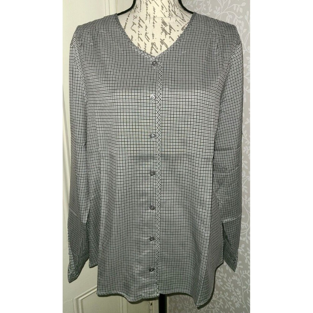 NWT Orvis collarless gray plaid silk v neck long sleeved blouse, ladies' size L